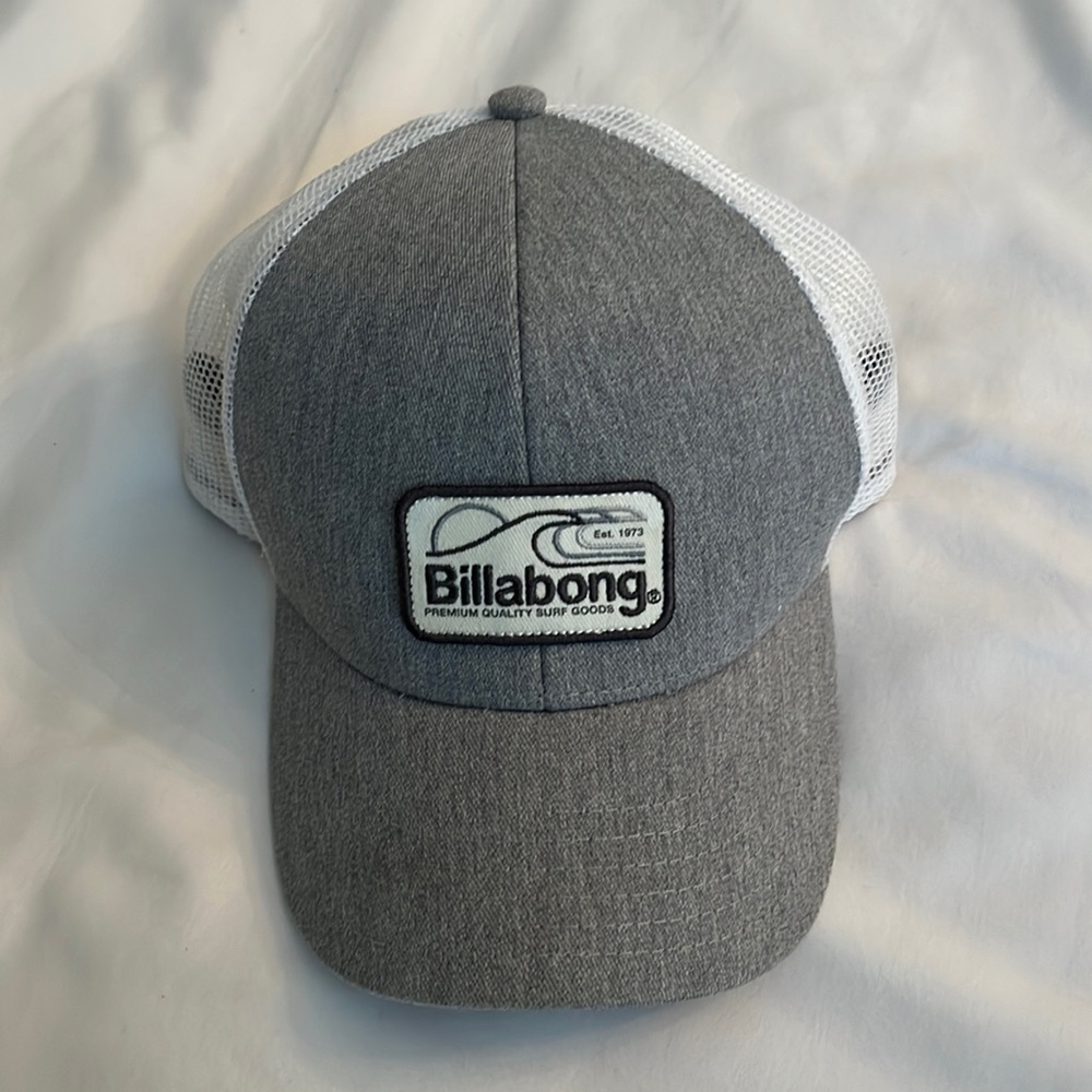 NWOT! Billabong hat
